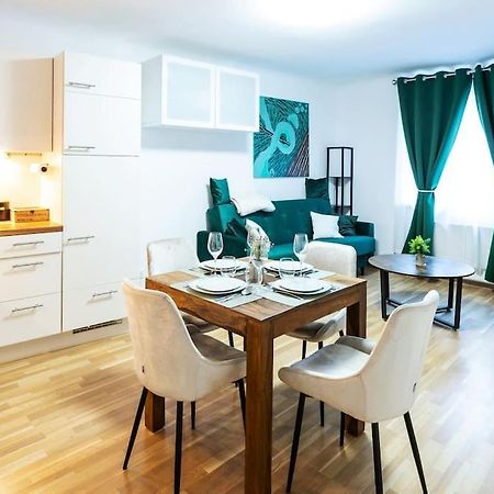 City Apartment Top Location, Quiet And Cozy Ideal To Relax Or Work Bécs Kültér fotó