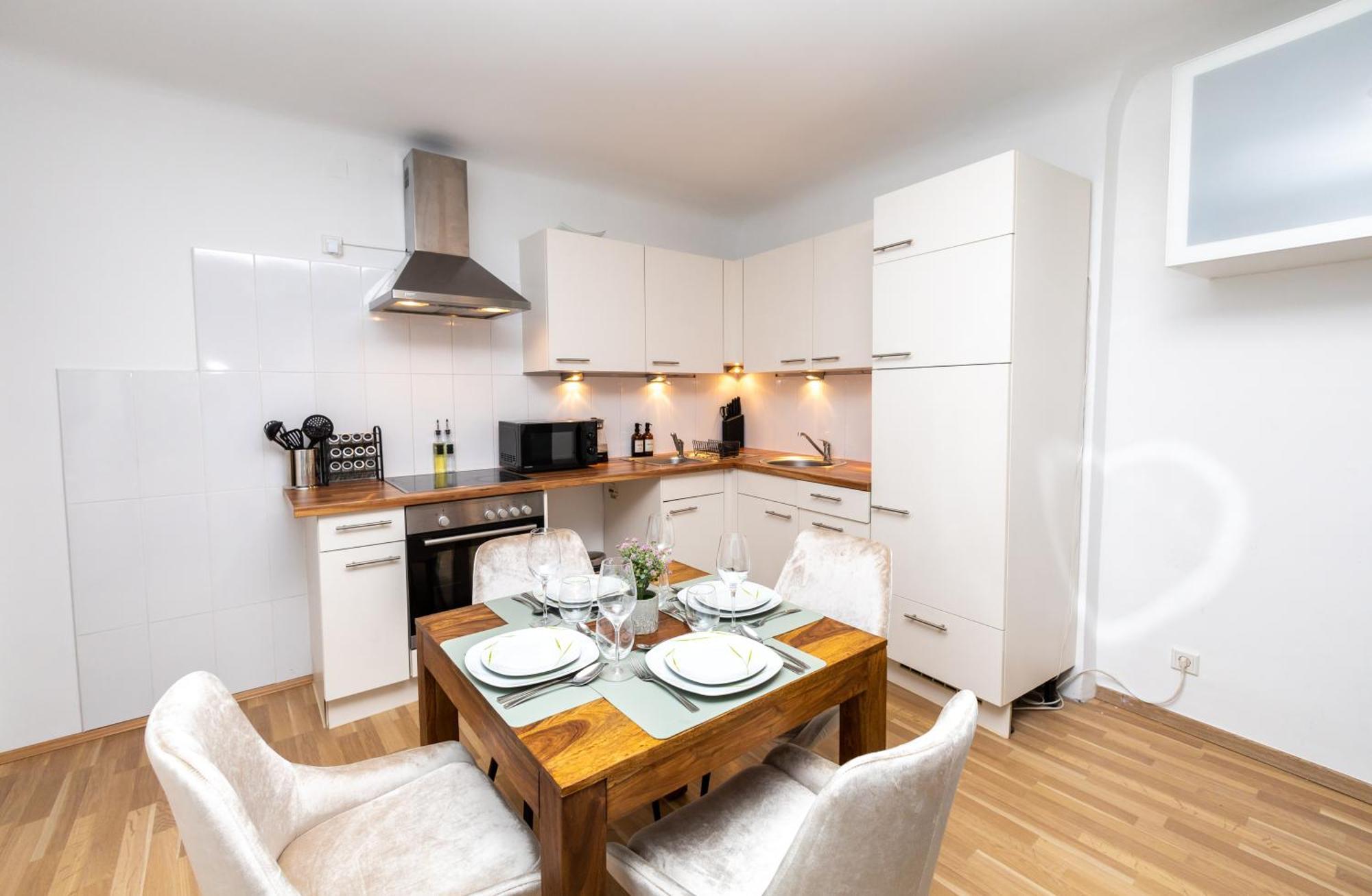 City Apartment Top Location, Quiet And Cozy Ideal To Relax Or Work Bécs Kültér fotó