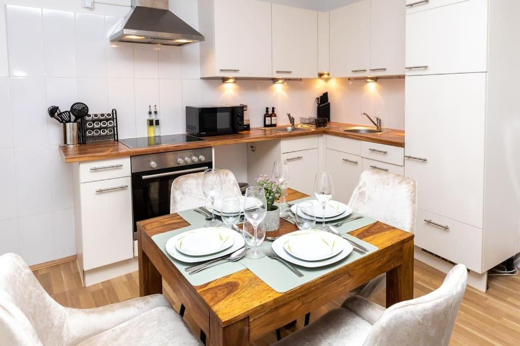 City Apartment Top Location, Quiet And Cozy Ideal To Relax Or Work Bécs Kültér fotó