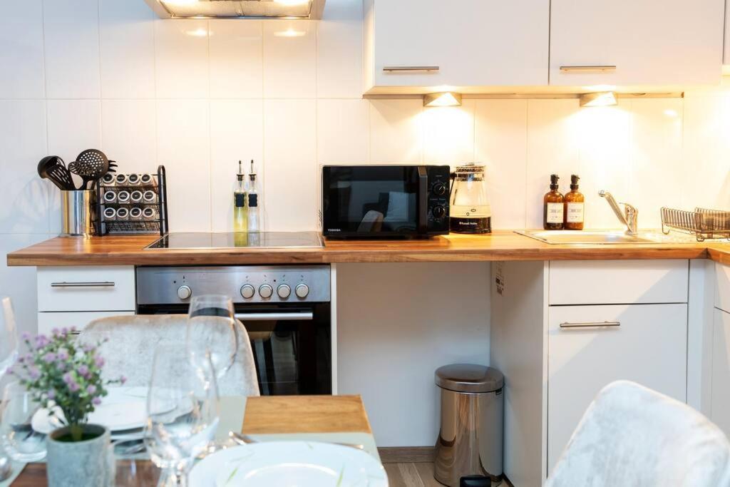 City Apartment Top Location, Quiet And Cozy Ideal To Relax Or Work Bécs Kültér fotó