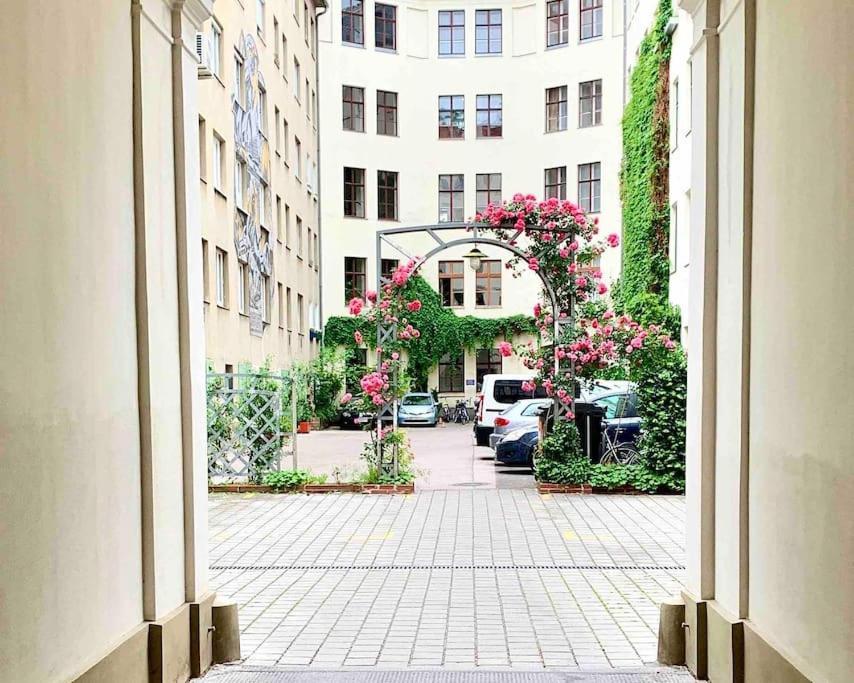 City Apartment Top Location, Quiet And Cozy Ideal To Relax Or Work Bécs Kültér fotó